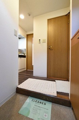 (玄関)