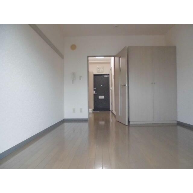 (居間)
