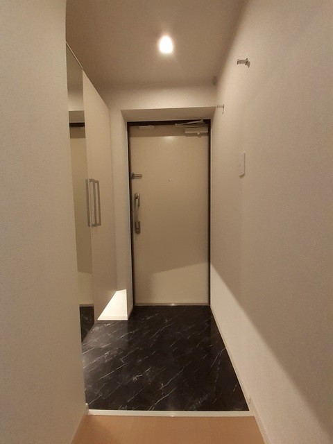(玄関)