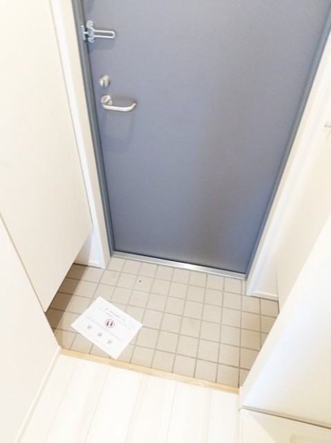 ※同仕様写真含む(玄関)