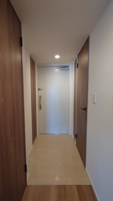 ※写真は同タイプ住戸です。(玄関)