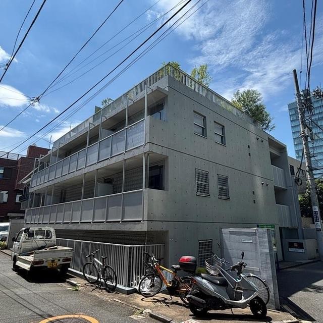 港区南青山２丁目 【賃貸居住】マンション