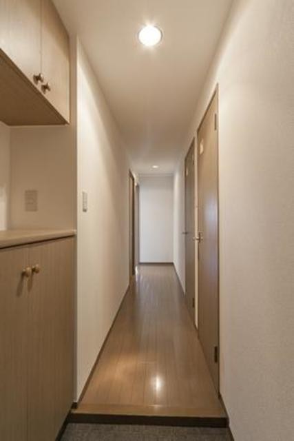 ※写真は同タイプ住戸です。(玄関)
