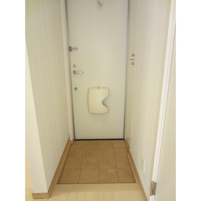 ※同仕様写真含む(玄関)