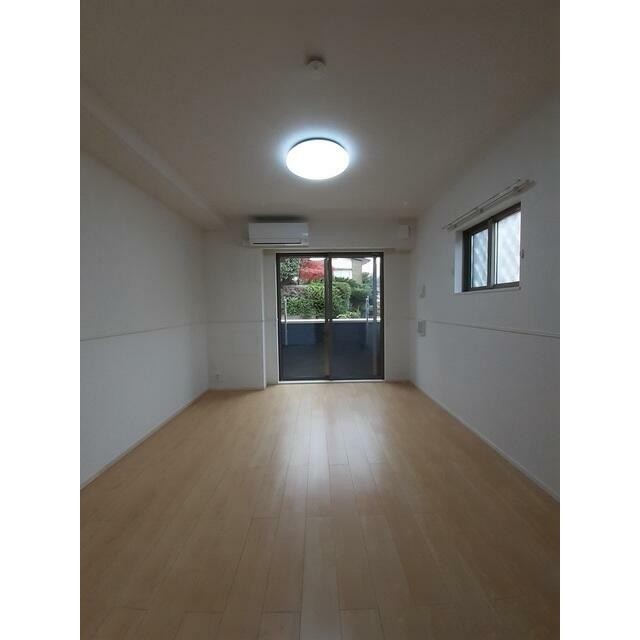 (居間)