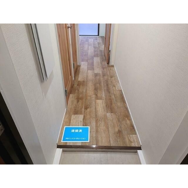 (玄関)