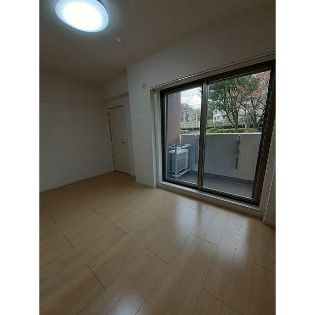 (居間)
