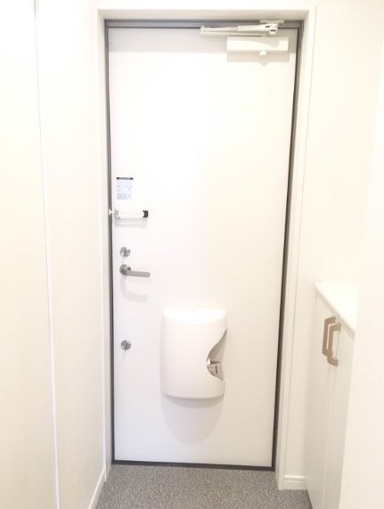 ※同仕様写真含む(玄関)