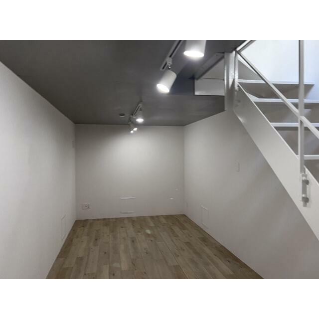 (居間)