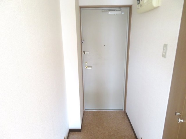 (玄関)