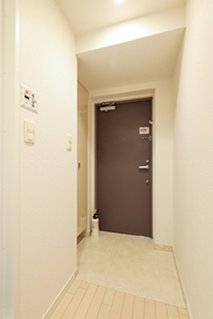 ※写真は同タイプ住戸です。(玄関)