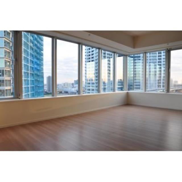 ※写真は同タイプ住戸です。(居間)
