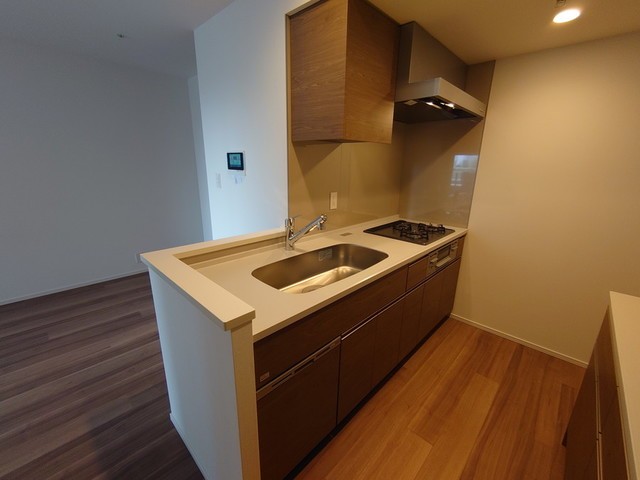※写真は同タイプ住戸です。(キッチン)