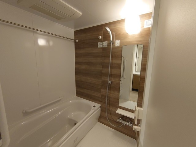 ※写真は同タイプ住戸です。(風呂)
