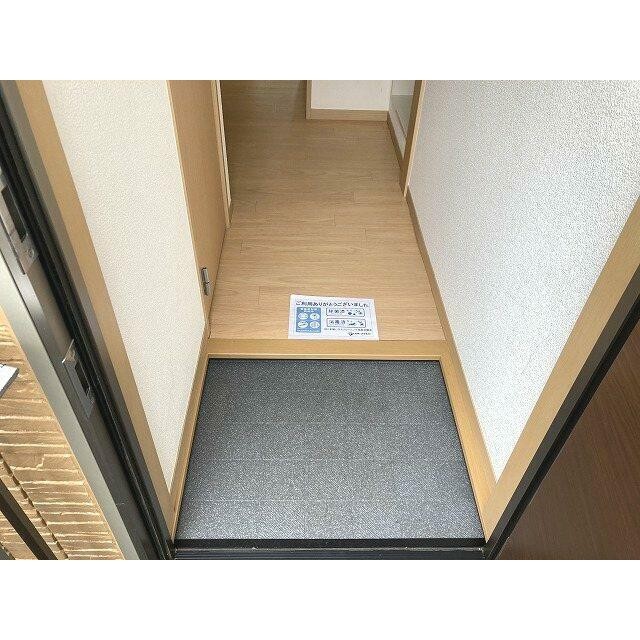 (玄関)