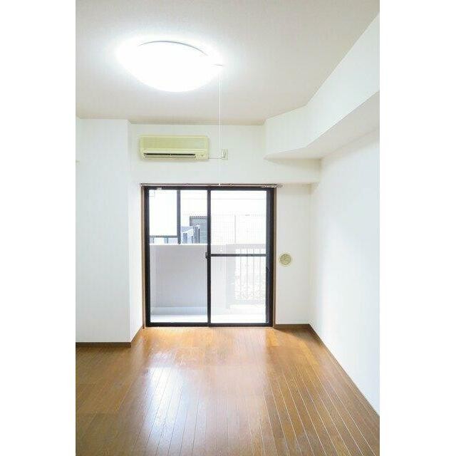 きれいな洋室です(居間)