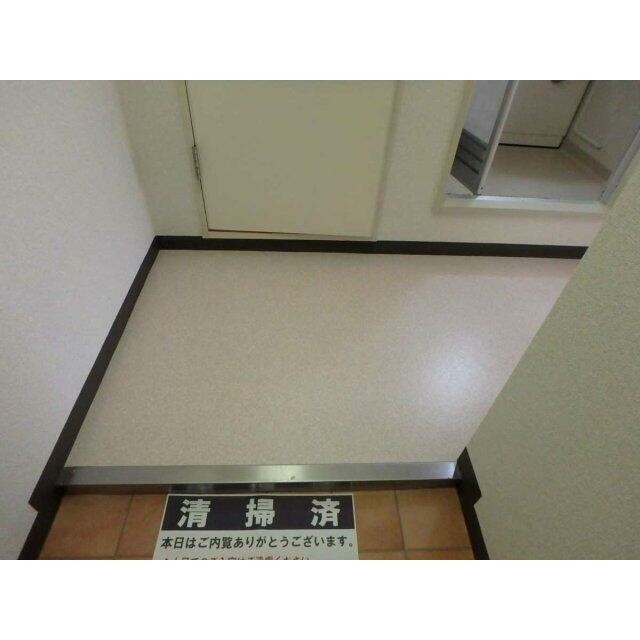 (玄関)