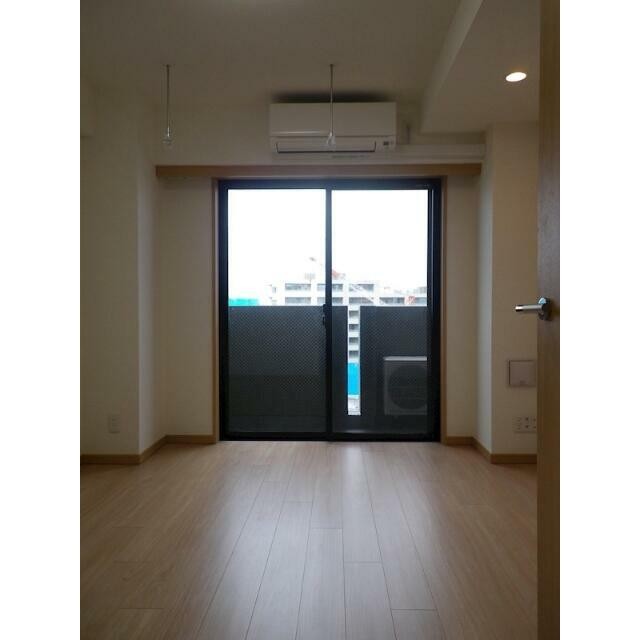 (居間)