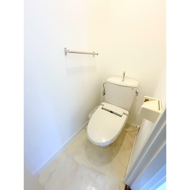 ※同物件別室参考写真 清潔感のあるトイレです♪(内装)