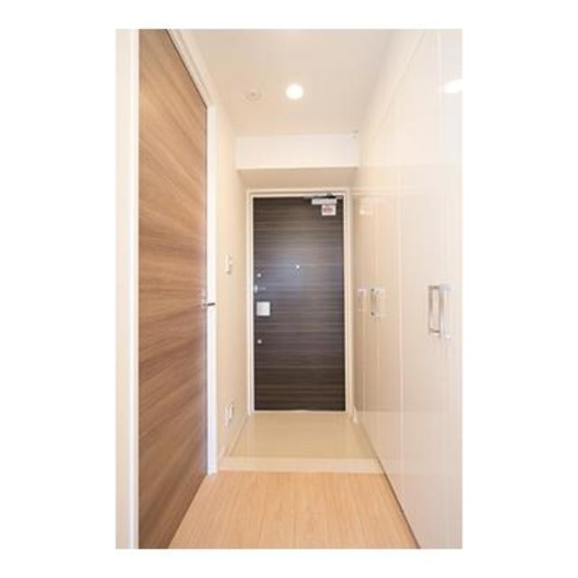 ※写真は同タイプ住戸です。(玄関)