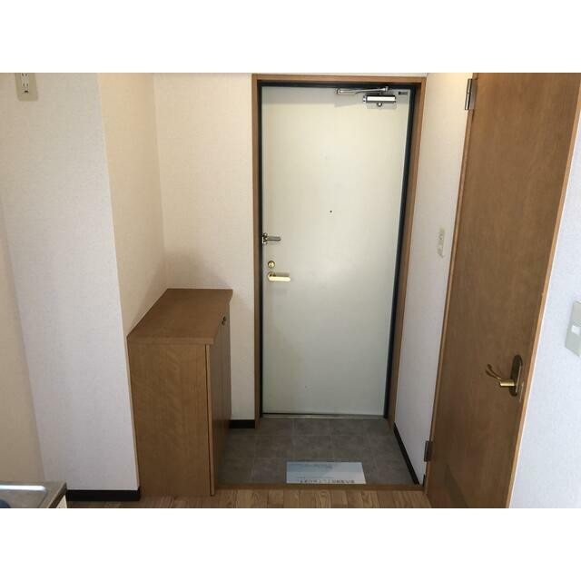 (玄関)