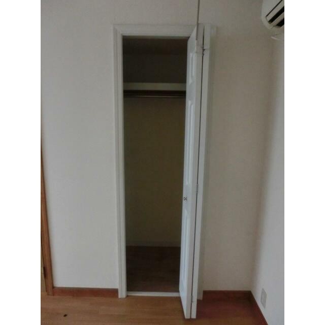 洋室約8.3帖 物入れ(内装)