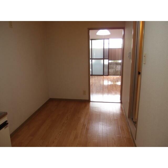 (居間)