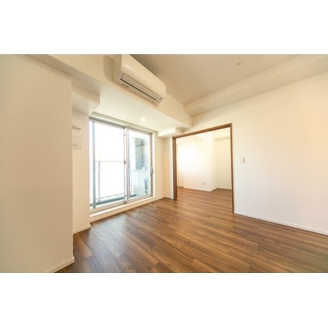 ※写真は同タイプ住戸です。(居間)