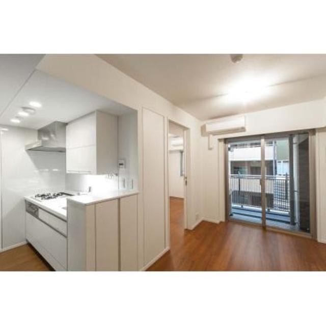 ※写真は同タイプ住戸です。(居間)