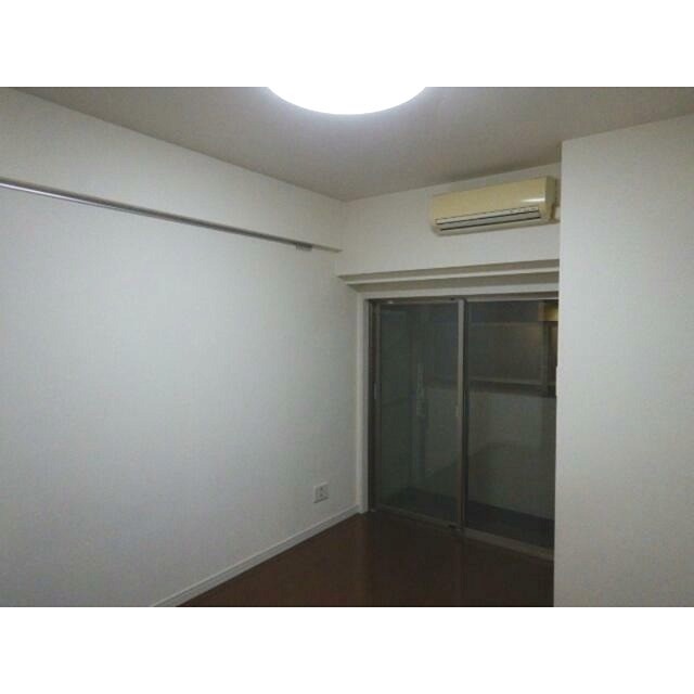 (居間)