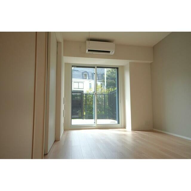 ※写真は同タイプ住戸です。(居間)