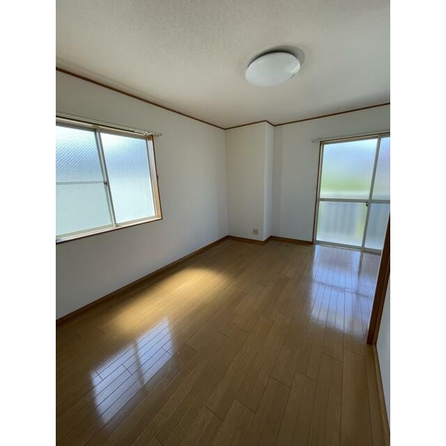 (居間)