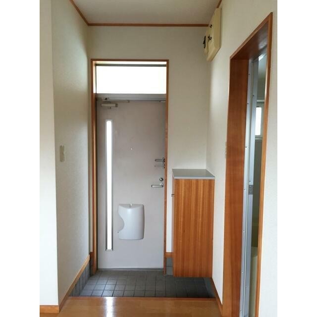 ※同仕様写真含む(玄関)