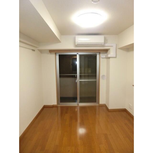 (居間)