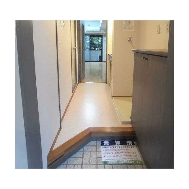 (玄関)