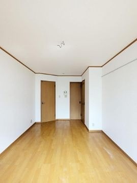 (居間)