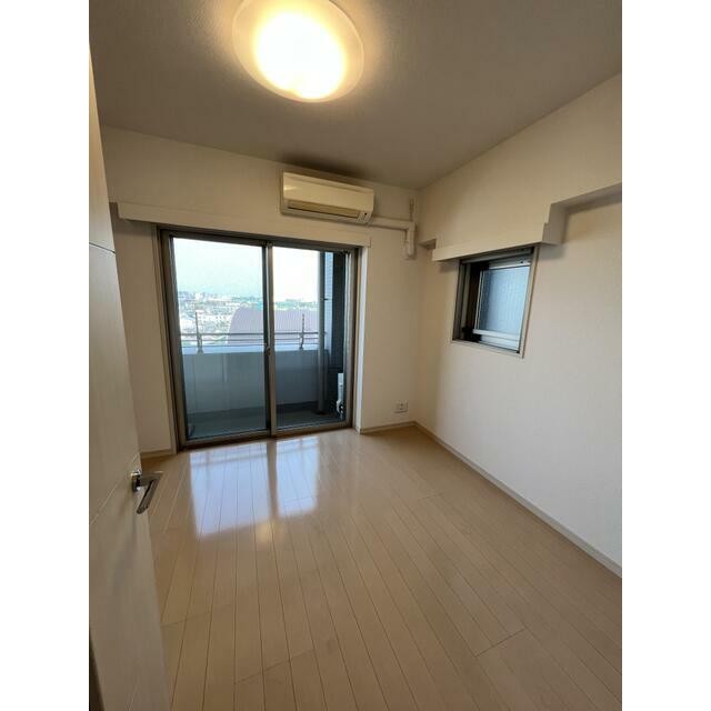 (居間)