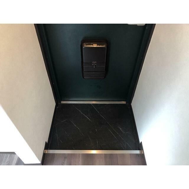 (玄関)