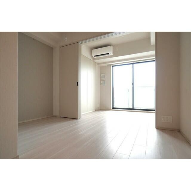※写真は同タイプ住戸です。(居間)