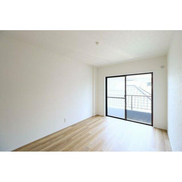 (居間)