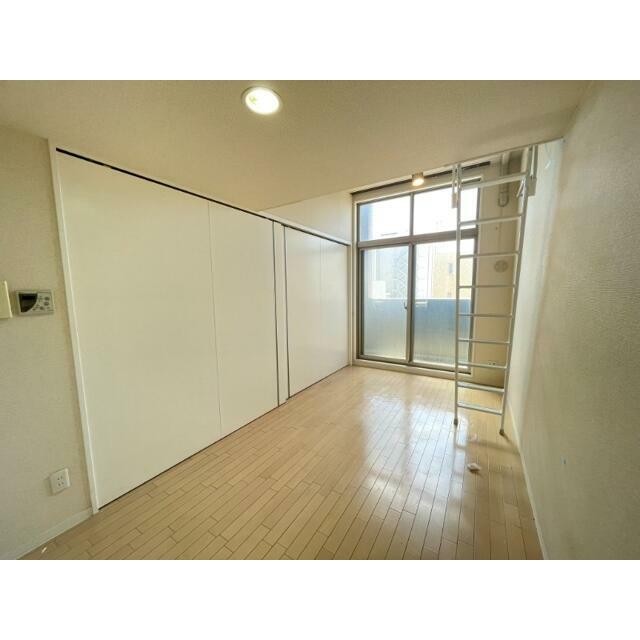(居間)