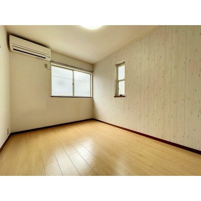 (居間)