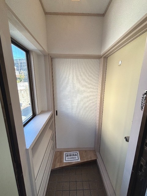 (玄関)