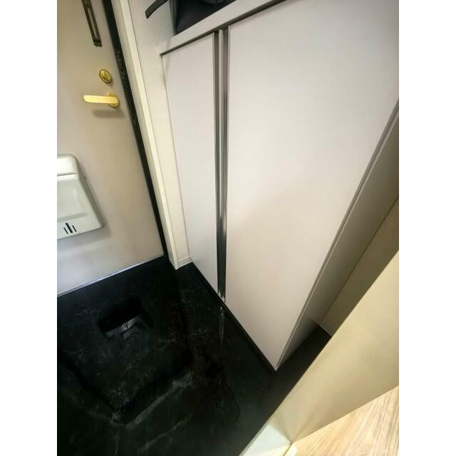 (玄関)