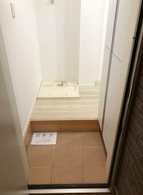 ※同仕様写真含む(玄関)