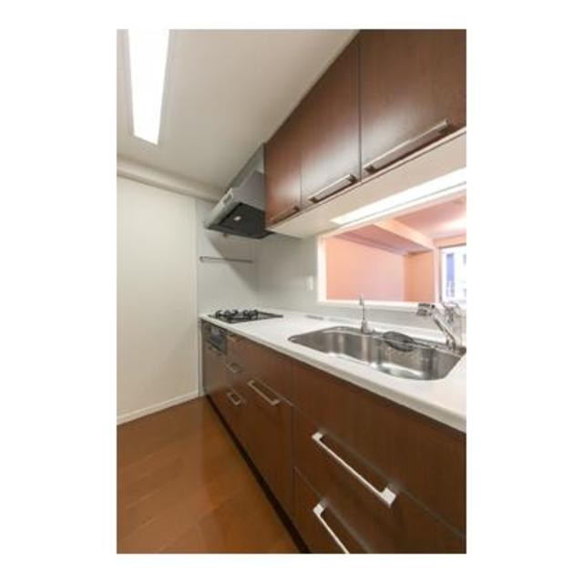 ※写真は同タイプ住戸です。(キッチン)