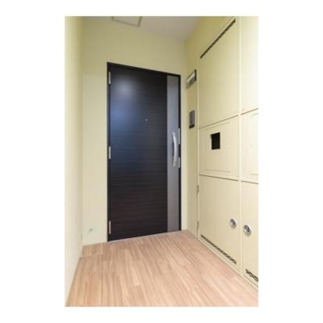 ※写真は同タイプ住戸です。(玄関)