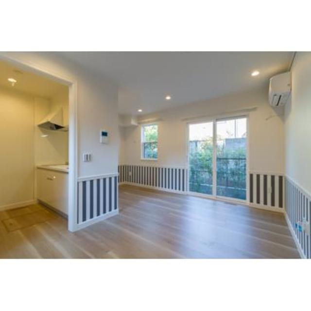 ※写真は同タイプ住戸です。(居間)