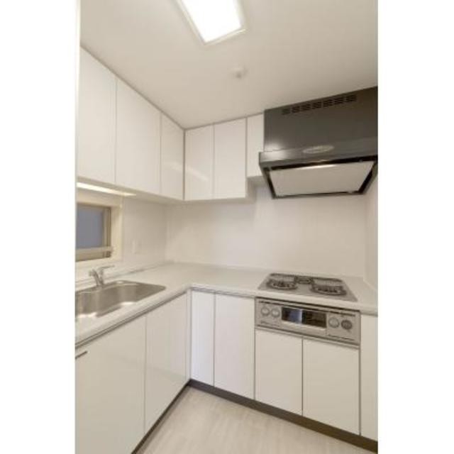 ※写真は同タイプ住戸です。(キッチン)