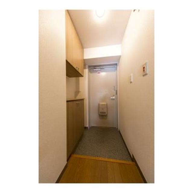 ※写真は同タイプ住戸です。(玄関)